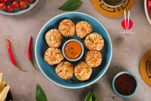 Veg Fried Momos [8 Pcs]