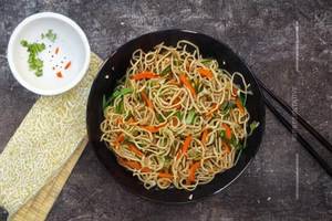 Veg Hakka Noodles