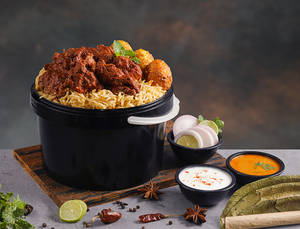 Andhra Kodi Vepudu Chicken Biryani Bucket