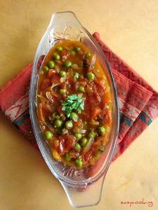 Mattar Tamatar Masala