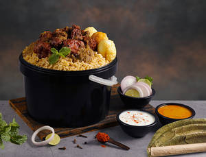 Avakai Chicken Biryani Bucket