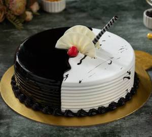 Eggless Choco Vanilla Cake