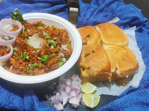 Egg Keema With 2 Butter Pav