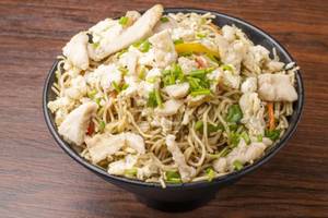 Chicken hakka noodles