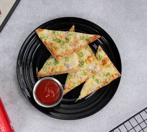 Gymkhana Chilli Cheese Toast