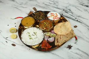 Veg Chapati Thali