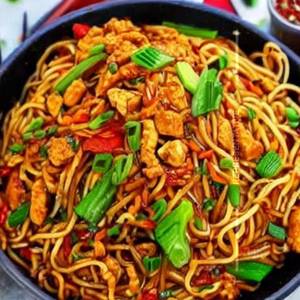 Chicken Chilli Garlic Noodles