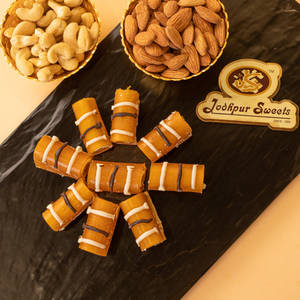 Mango Dryfruit Roll