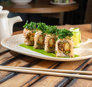 Crispy Vegetable With Crunchy Sesame Spinach