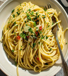 Aglio-e-olio Pasta