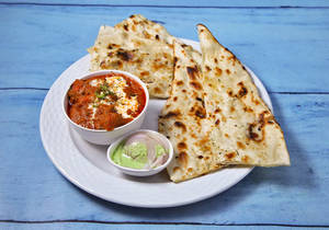 Butter Masala Chaap + Butter Naan