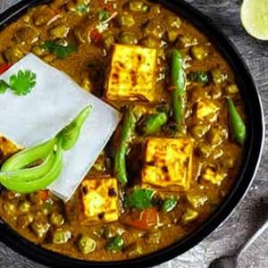 Matar Paneer