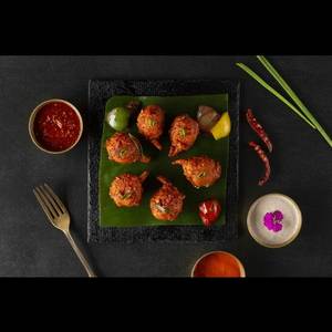 CHICKEN SCHEZWAN MOMO (8.PCS)