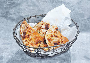Peri Peri Cheese Naan