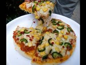 Corn capsicum pizza
