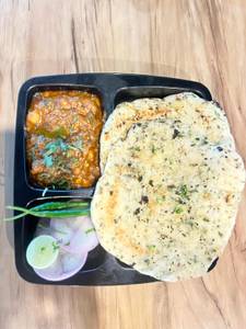 Chole Kulcha