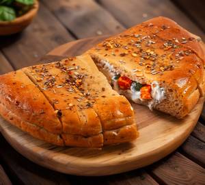 Paneer Makhani Garlic Bread