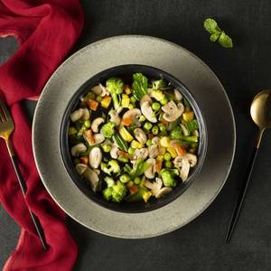 Veg Clear Soup (750.ML)