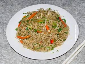 Veg Hakka Noodle