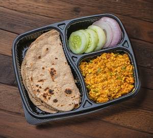 Paneer Bhurji with 4 Tawa Roti