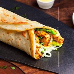 CHICKEN  CHEESE ROLL
