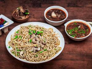 Mushroom Noodles 