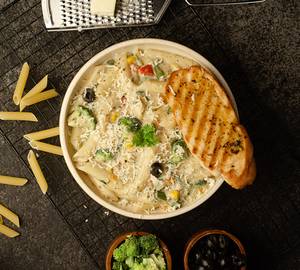 Veg Cheese Sauce Penne Pasta