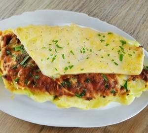 Stuffed Omlette (Chicken & Cheese)                       