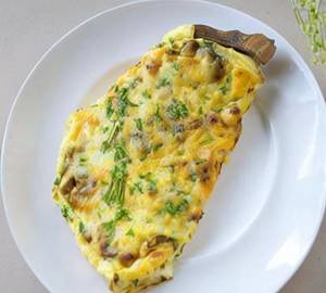 Stuffed Omlette (Mushroom & Cheese)                       