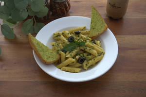 Creamy Basil Pesto Pasta (basil, Garlic Cream Sauce)