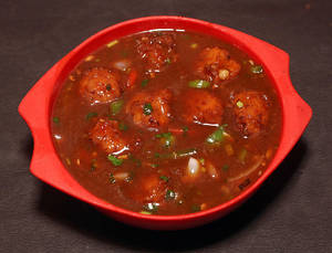 Veg Manchurian ( Gravy )