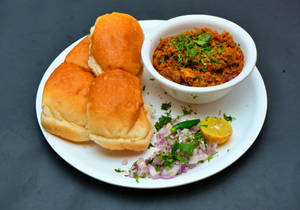 Soya Keema Pav