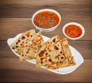 Aloo Pyaz Paratha Combo