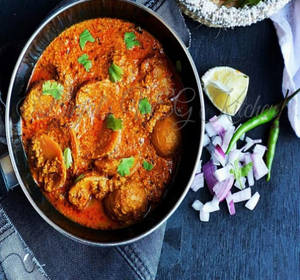 Chatpate Tariwale Dum Ke Aloo