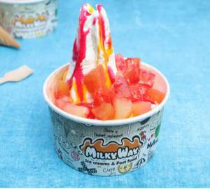 Mixed fruit sundae