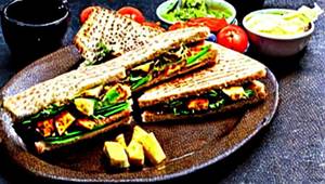 Tandoori Paneer Sandwich