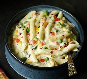 White Sauce Pasta Veg