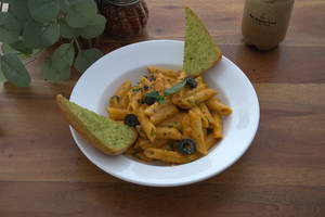 Chicken N Chili Oil Cream Sauce Pasta (spicy Cream Sauce)