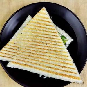Bombay Chicken Sandwich