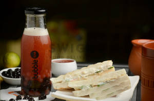 Paneer Tikka Sw & Strawberry Iced Tea With Tapioca Pearl & Boba