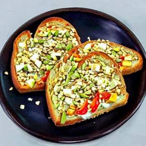 Paneer Garlic Toast