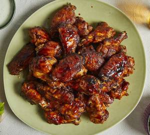 Chilly Hot Wings (12 Pieces)