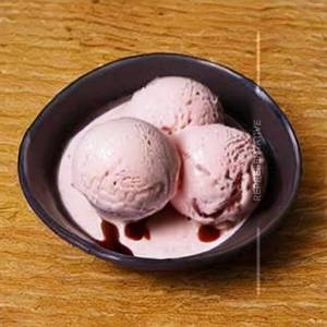 Fresh Sitaphal Ice cream (Seasonal)