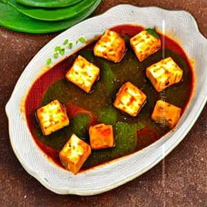 Diced Paneer In Hot Garlic Sauce