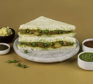 Aloo Matar Sandwich