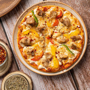 Chicken Italiano Pizza