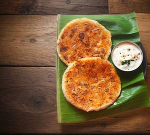 Onion Podi Uttappam set of 2