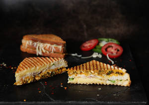Spicy Chicken Cheese Sandwich