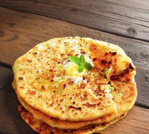 Stuffed aloo paratha [1 pc]