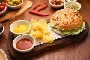 Bagel- Cream cheese, Cucumbers, Capers